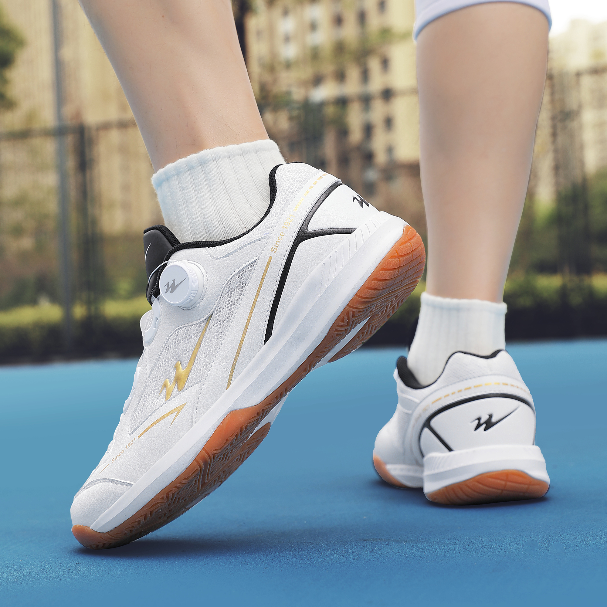 2026 New Brand Badminton Shoes - مراجعة Badminton Youth وسعره