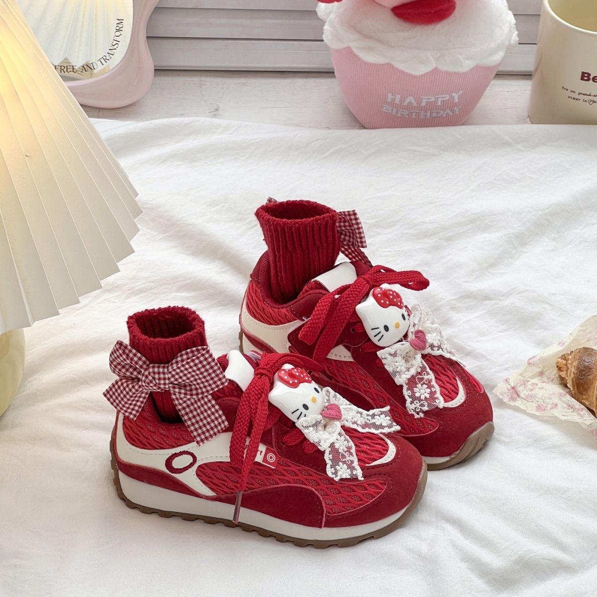 New Sanrio Hello Kitty Girls C - مراجعة Badminton Junior وسعره