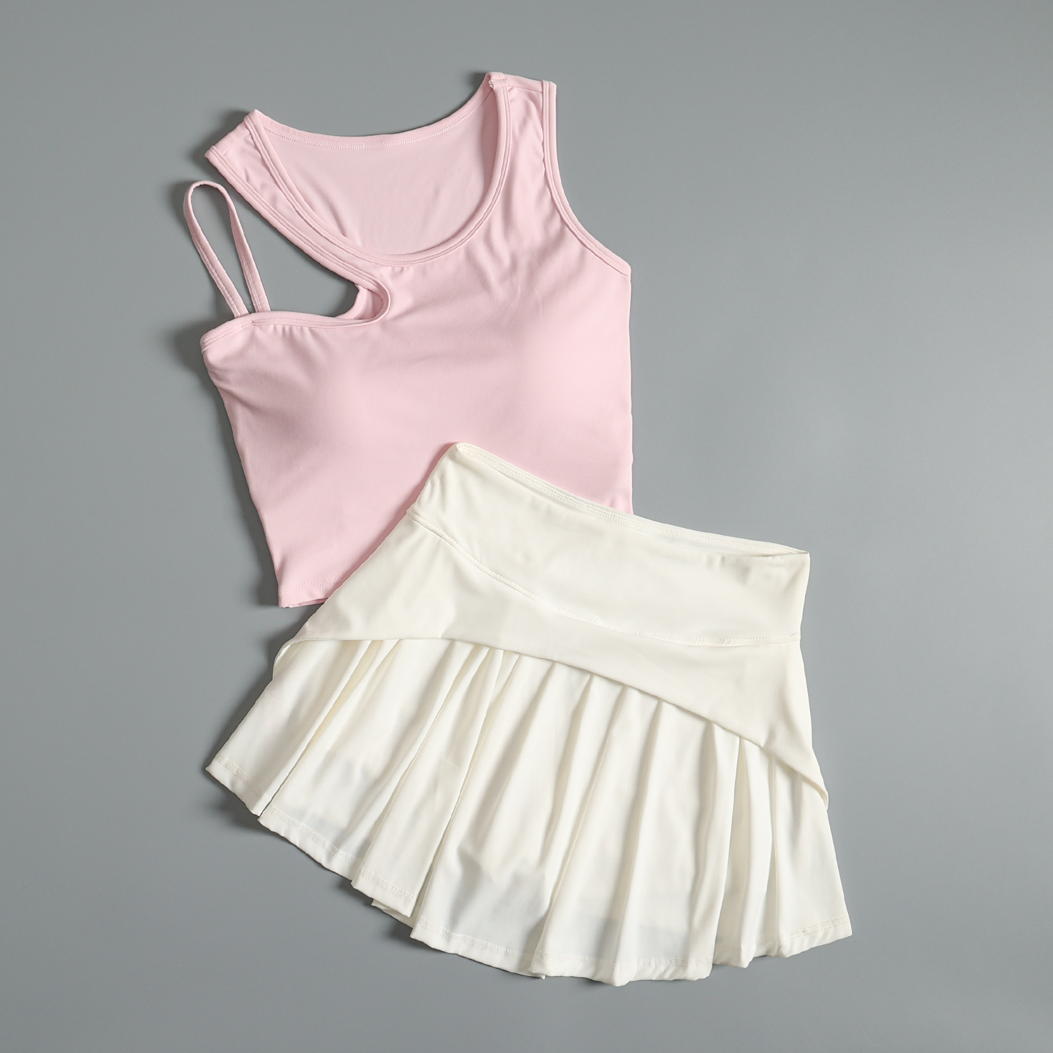 Badminton sports suit for wome - مراجعة Badminton Junior وسعره