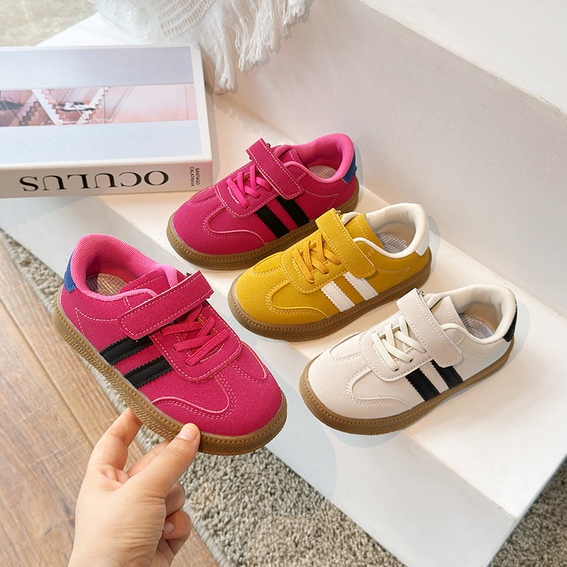 PU Leather Sneakers For Childr - مراجعة Badminton Junior وسعره