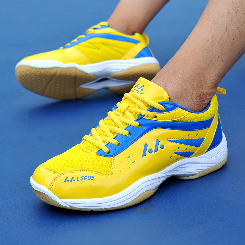 New Badminton Shoes Profession - مراجعة Badminton Hall وسعره